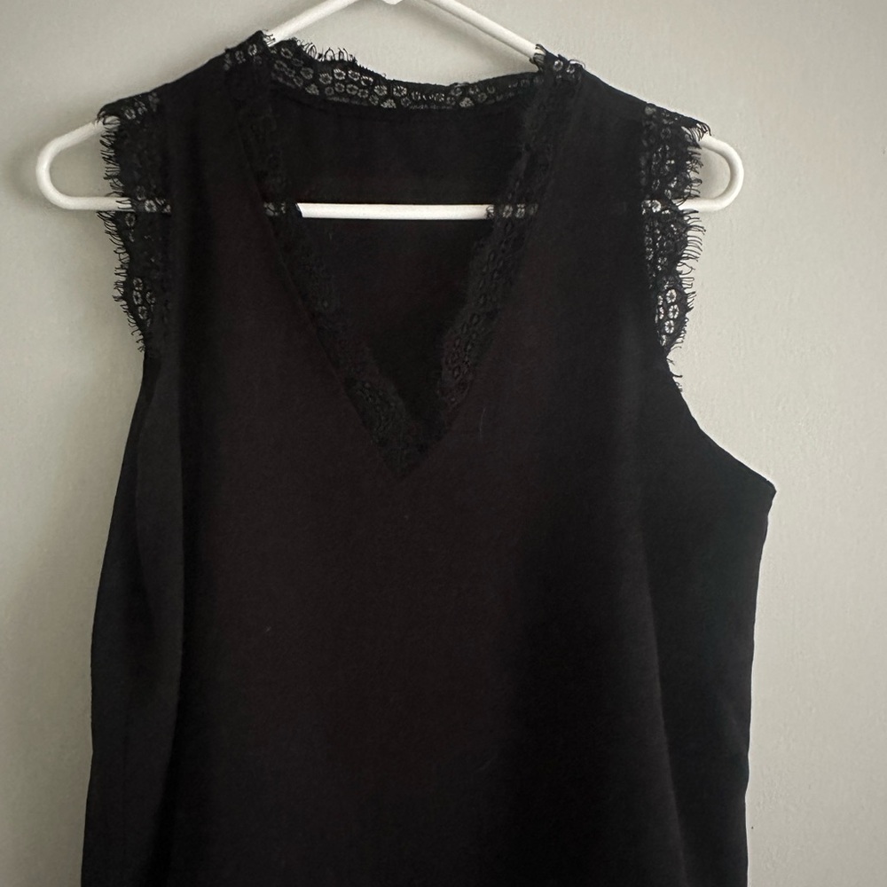 Elegant Black Lace Trim Sleeveless Top